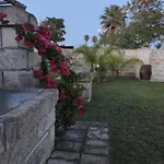 Sideris In Salento לינה וארוחת בוקר *