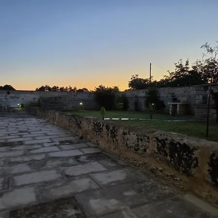 Sideris In Salento לינה וארוחת בוקר *